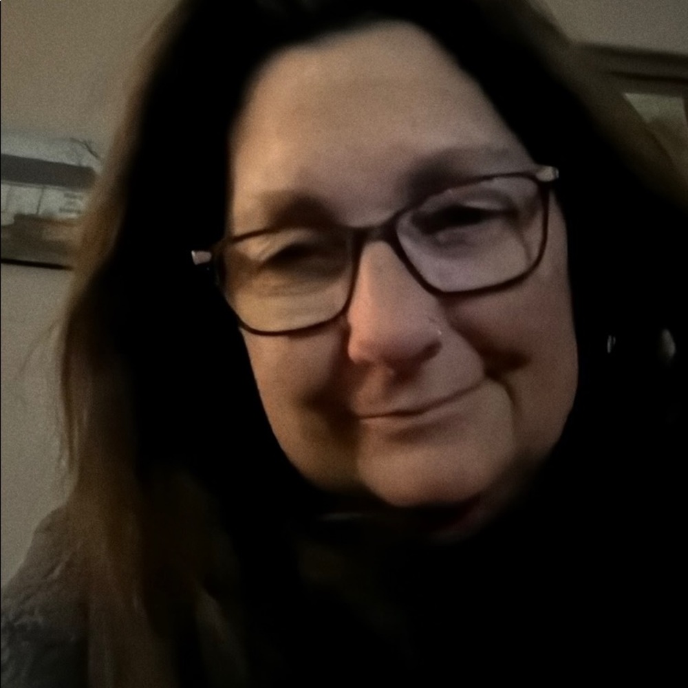 Meet your Posher, Lisa